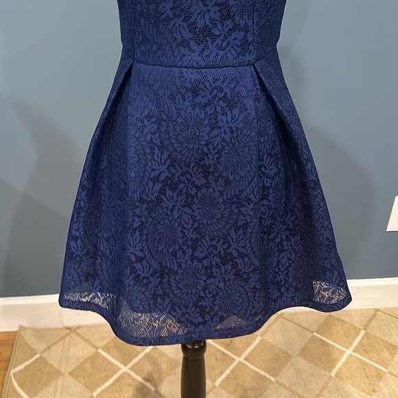 Francesca’s dress size small women’s - Picture 2 of 9